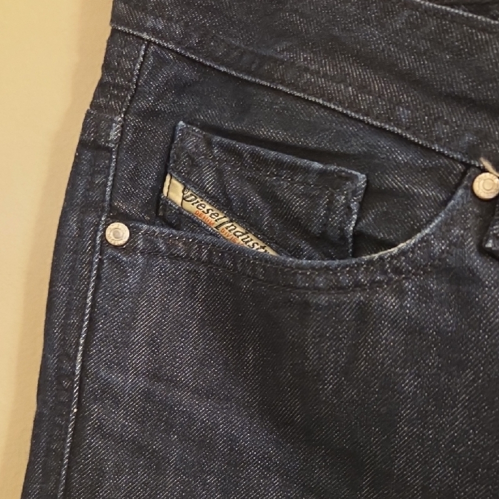 Diesel Men's Deep Indigo Straight Jeans - Picture 3 of 11